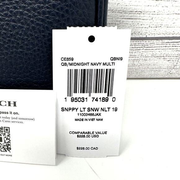 Coach X Peanuts Nolita 19 With Snoopy Let It Snow Motif Midnight Navy CE859 - Picture 9 of 9